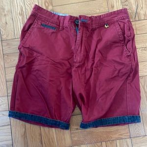 Modern Authentic Size 32 men’s red shorts. Gently worn